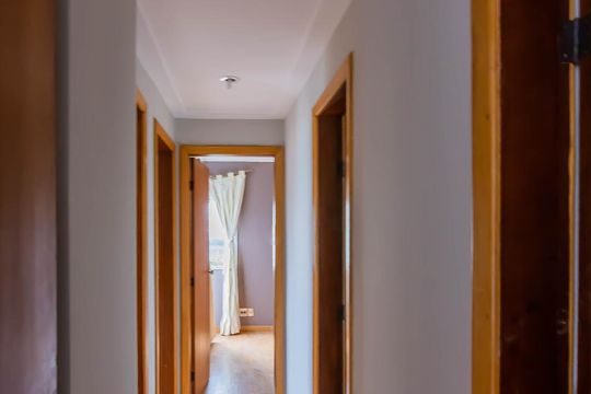 Corredor de apartamento para alugar com 3 quartos, 200m² em Santo Antônio, Belo Horizonte