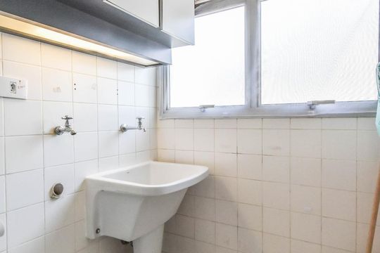 Área de Serviço de apartamento para alugar com 2 quartos, 74m² em Pinheiros, São Paulo