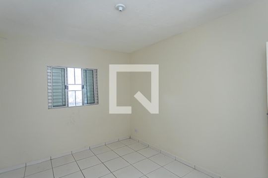 Quarto de casa para alugar com 1 quarto, 70m² em Parque Peruche, São Paulo