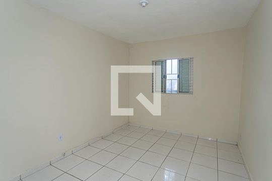 Casa para alugar com 1 quarto, 70m² em Parque Peruche, São Paulo