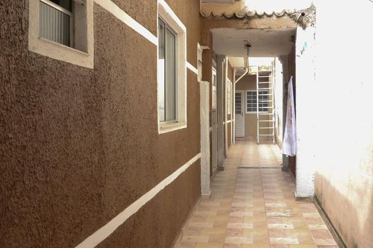 Entrada de casa para alugar com 1 quarto, 18m² em Vila Sabrina, São Paulo