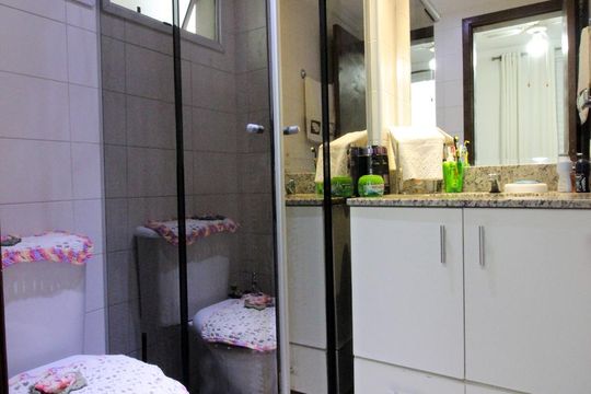 Suíte Quarto 1 de apartamento à venda com 3 quartos, 65m² em Vila Vitório Mazzei, São Paulo