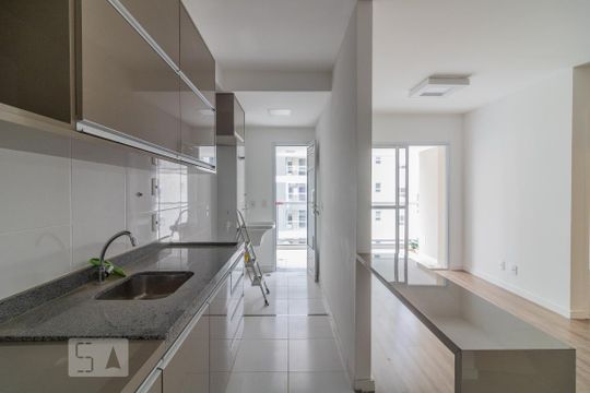 Cozinha de apartamento para alugar com 2 quartos, 62m² em Osvaldo Cruz, São Caetano do Sul