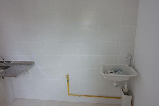 Cozinha e Área de Serviço de apartamento à venda com 2 quartos, 45m² em Camorim, Rio de Janeiro