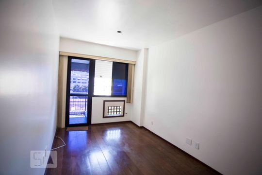 suíte  de apartamento para alugar com 2 quartos, 100m² em Tijuca, Rio de Janeiro