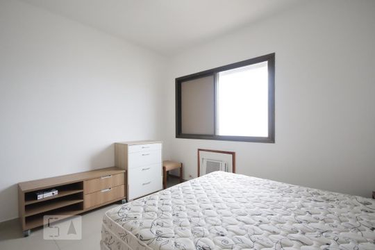 Quarto de apartamento para alugar com 1 quarto, 60m² em Barra da Tijuca, Rio de Janeiro