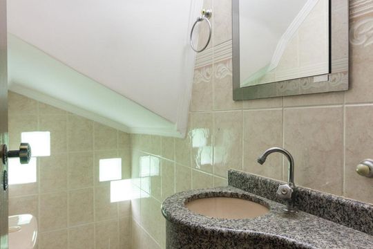 Lavabo de casa para alugar com 3 quartos, 205m² em Jardim São José (zona Norte), São Paulo
