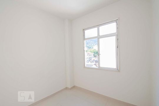 Quarto 1 de apartamento à venda com 2 quartos, 64m² em Tijuca, Rio de Janeiro