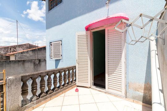 Varanda quarto 1 de casa à venda com 4 quartos, 190m² em Parque Continental I, Guarulhos