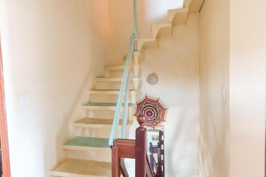 Escada para o salão de casa à venda com 4 quartos, 190m² em Parque Continental I, Guarulhos