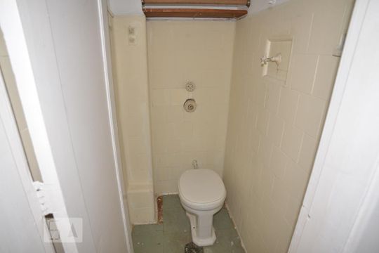Banheiro de Serviço de apartamento para alugar com 1 quarto, 51m² em Glória, Rio de Janeiro