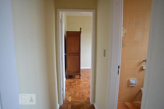 Corredor de apartamento para alugar com 1 quarto, 51m² em Glória, Rio de Janeiro