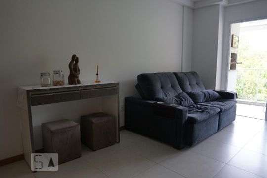 Sala de apartamento para alugar com 2 quartos, 68m² em Cachoeira do Bom Jesus, Florianópolis