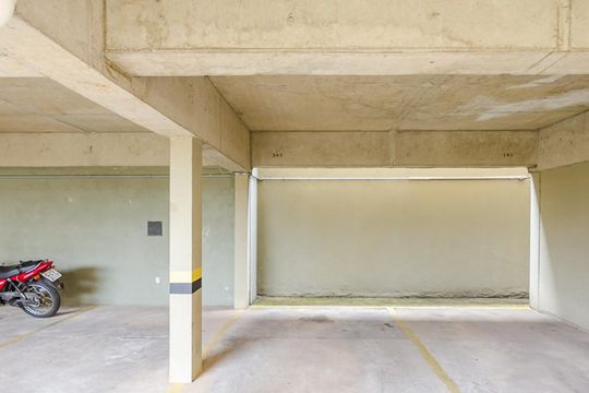 Garagem de apartamento à venda com 2 quartos, 68m² em Havaí, Belo Horizonte