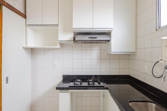 Cozinha de apartamento à venda com 2 quartos, 68m² em Havaí, Belo Horizonte