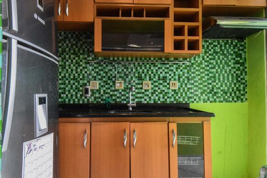 Cozinha de apartamento para alugar com 2 quartos, 50m² em Vila Constança, São Paulo