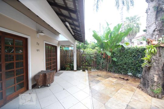 Casa de Condomínio à venda com 3 quartos, 160m² em Vargem Pequena, Rio de Janeiro