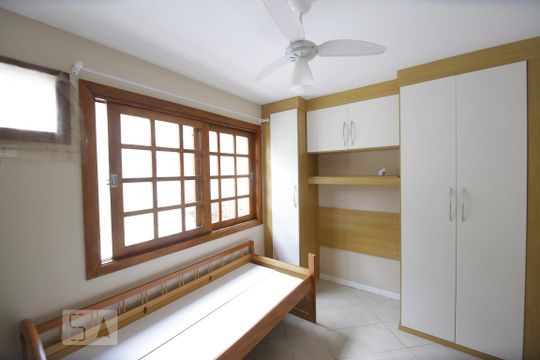 Casa de Condomínio à venda com 3 quartos, 160m² em Vargem Pequena, Rio de Janeiro