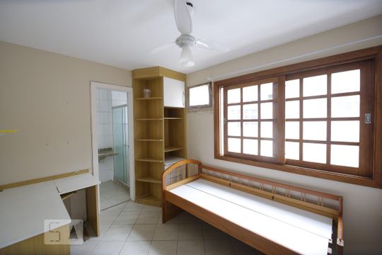 Casa de Condomínio à venda com 3 quartos, 160m² em Vargem Pequena, Rio de Janeiro