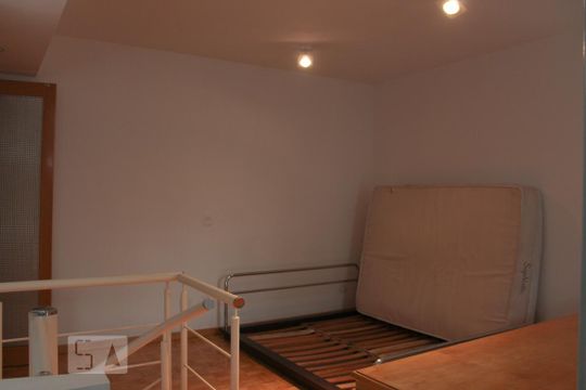 Kitnet/Studio à venda com 1 quarto, 69m² em Alphaville Industrial, Barueri