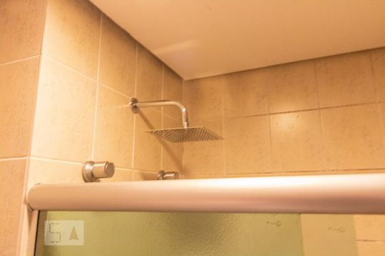 Banheiro de kitnet/studio à venda com 1 quarto, 18m² em Santa Paula, São Caetano do Sul