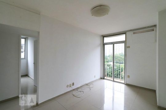 Apartamento para alugar com 2 quartos, 90m² em Barra da Tijuca, Rio de Janeiro