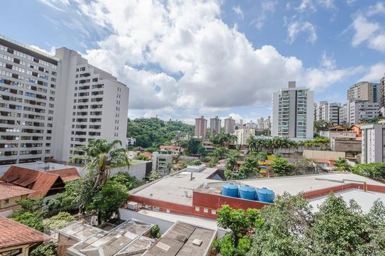 Casa para alugar com 6 quartos, 427m² em Luxemburgo, Belo Horizonte