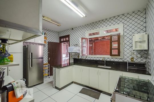 Cozinha de casa para alugar com 6 quartos, 427m² em Luxemburgo, Belo Horizonte
