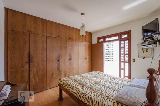 Suíte de casa para alugar com 6 quartos, 427m² em Luxemburgo, Belo Horizonte
