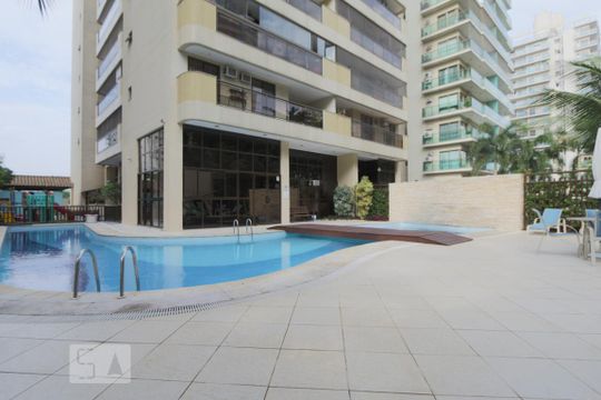 Área comum - Piscina de apartamento para alugar com 2 quartos, 70m² em Jacarepaguá, Rio de Janeiro