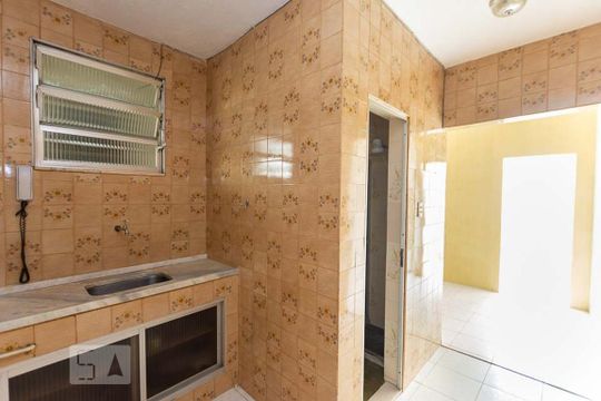 Cozinha de kitnet/studio para alugar com 1 quarto, 32m² em Centro, Niterói