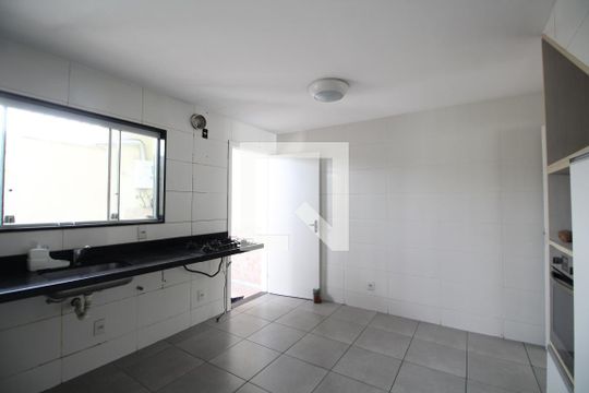 Cozinha de casa de condomínio à venda com 3 quartos, 140m² em Freguesia , Rio de Janeiro