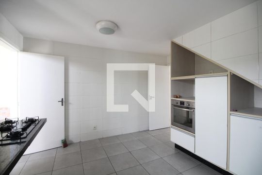 Cozinha de casa de condomínio à venda com 3 quartos, 140m² em Freguesia , Rio de Janeiro