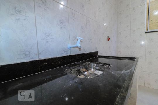 Cozinha de apartamento para alugar com 1 quarto, 31m² em Jacarepaguá, Rio de Janeiro