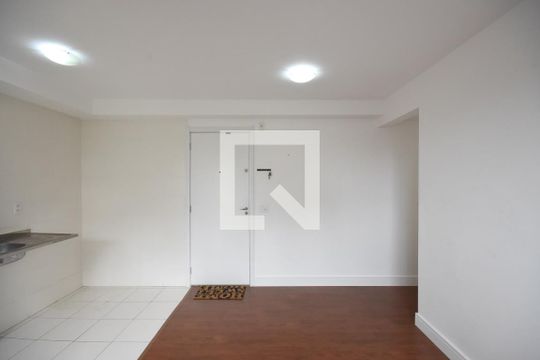 Sala de apartamento para alugar com 2 quartos, 42m² em Jardim Parque Morumbi, São Paulo