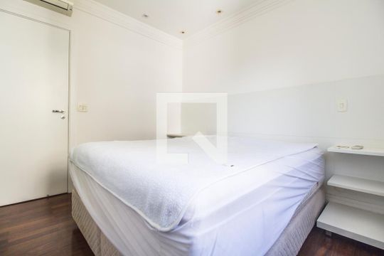 Suíte 1 de apartamento para alugar com 3 quartos, 123m² em Tamboré, Santana de Parnaíba