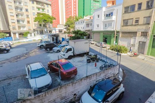 Vista Quarto de apartamento para alugar com 1 quarto, 37m² em Sé, São Paulo