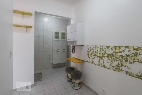 Cozinha de apartamento para alugar com 1 quarto, 37m² em Sé, São Paulo