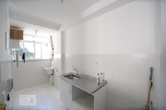 Apartamento à venda com 3 quartos, 60m² em Vargem Grande, Rio de Janeiro