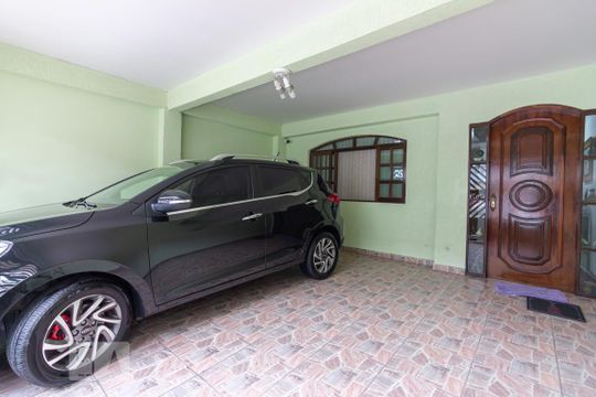 Garagem de casa à venda com 3 quartos, 300m² em Cidade das Flores, Osasco