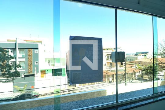 Plaquinha de apartamento à venda com 2 quartos, 48m² em Utinga, Santo André