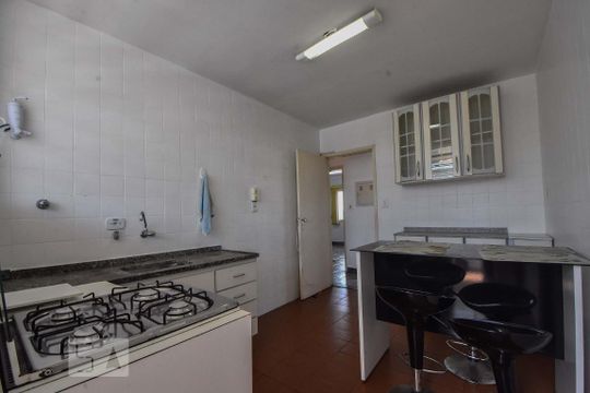 Cozinha de apartamento à venda com 3 quartos, 90m² em Vila Sofia, São Paulo