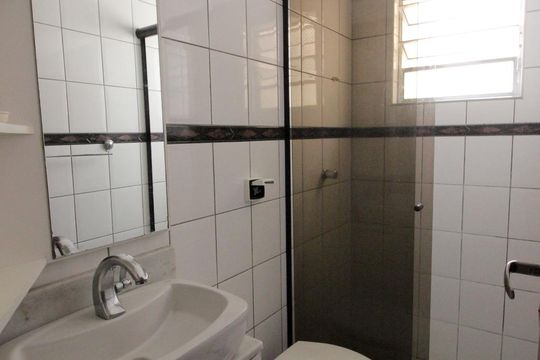 Banheiro de casa à venda com 3 quartos, 275m² em Vila Pereira Barreto, São Paulo