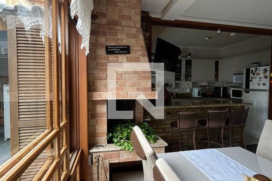 Sala de jantar de casa à venda com 4 quartos, 340m² em Sarandi, Porto Alegre