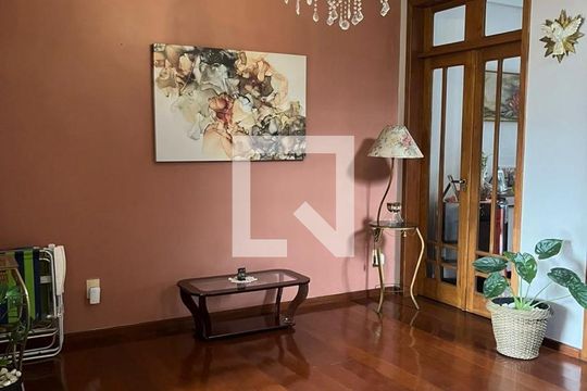 Sala de casa à venda com 4 quartos, 340m² em Sarandi, Porto Alegre