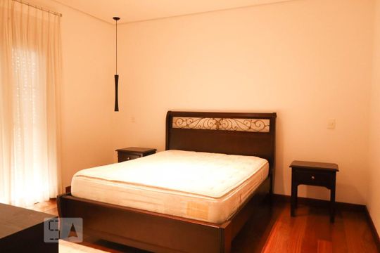 Casa à venda com 3 quartos, 342m² em Cidade Santos Dumont, Jundiaí