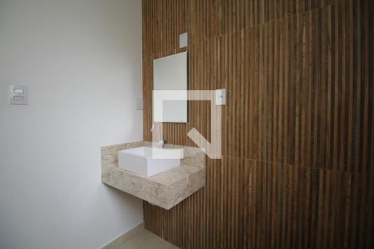 Banheiro de apartamento para alugar com 3 quartos, 70m² em Cambuci, São Paulo