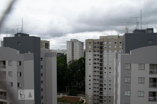 VISTA SALA de apartamento à venda com 3 quartos, 75m² em Jardim Íris, São Paulo