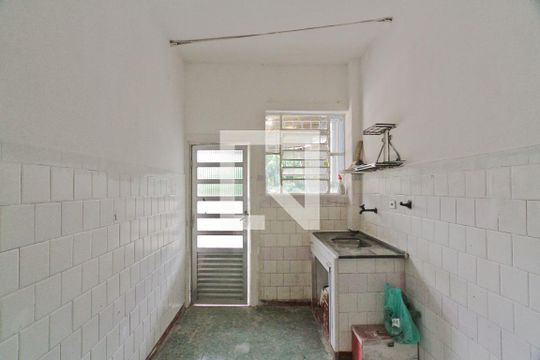 Cozinha de casa para alugar com 2 quartos, 95m² em Chácara Inglesa, São Paulo