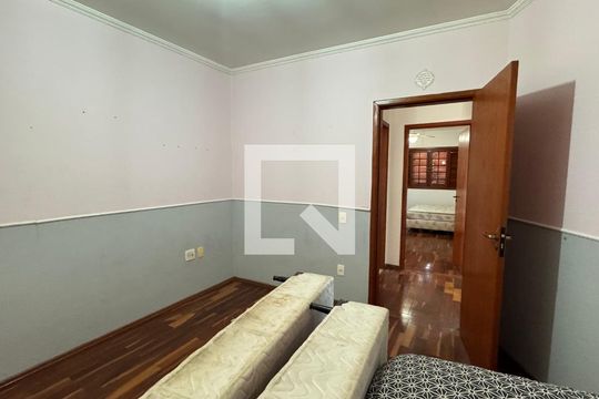 Quarto 2 Casa 1 de casa para alugar com 8 quartos, 440m² em Jardim Paraíso, Campinas